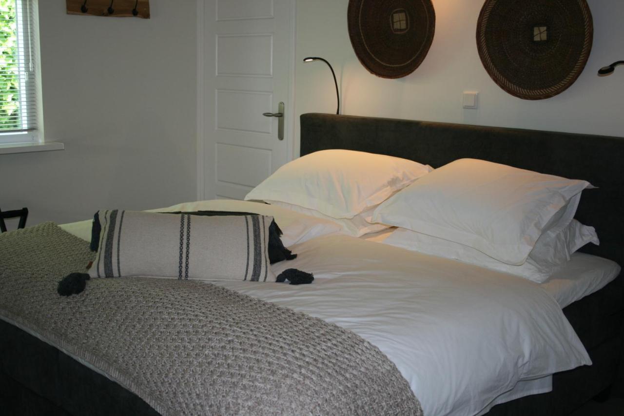 Bed & Breakfast Zeeuws Gelukkig Serooskerke  Экстерьер фото